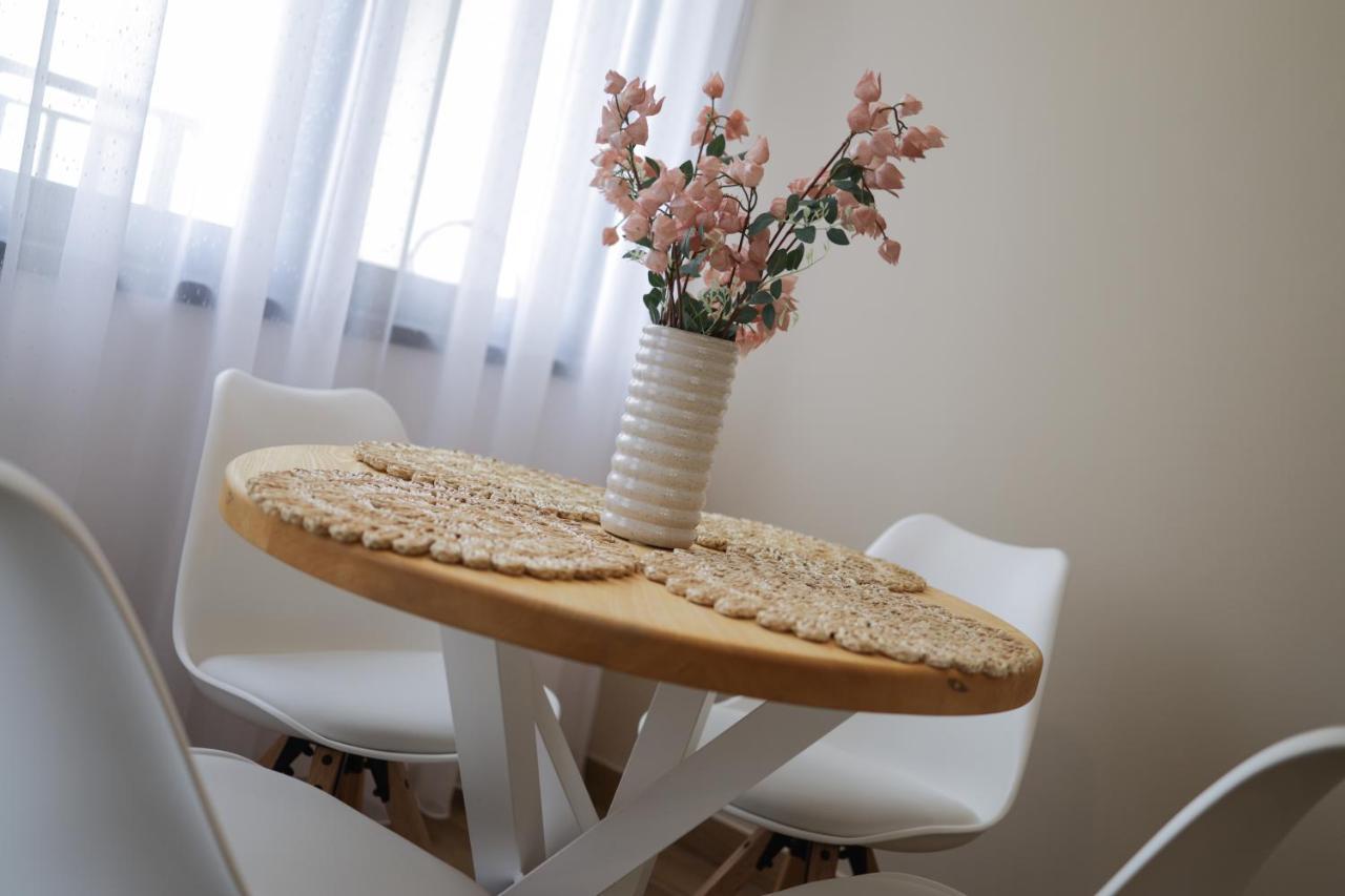 North Views Luxury Apartment Суботица Экстерьер фото